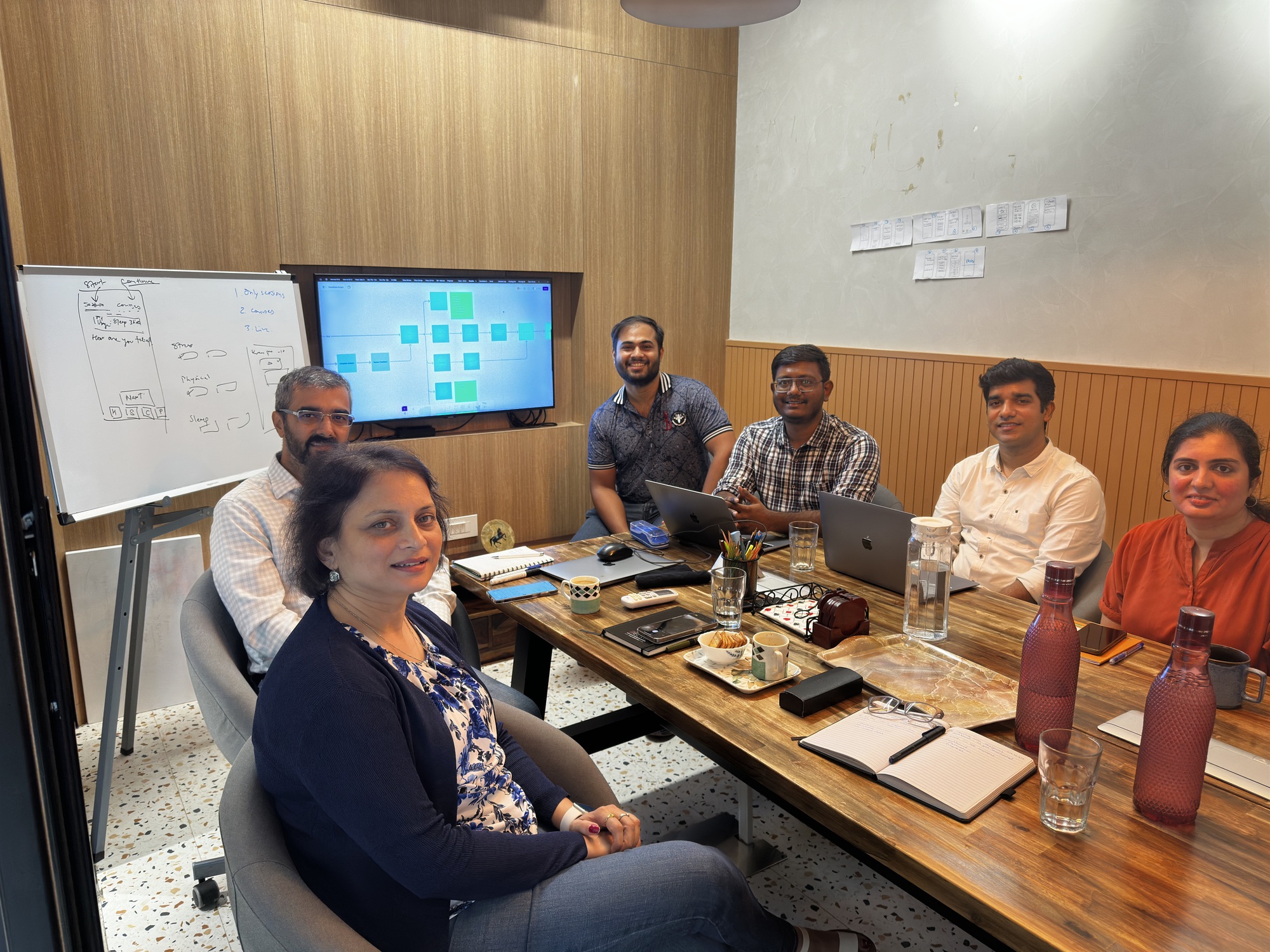 A team workshop around the meeting table